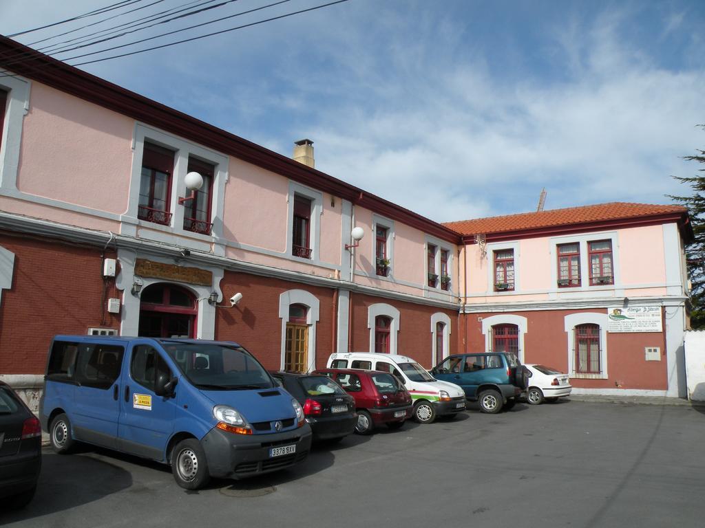 Albergue La Estacion Llanes Luaran gambar